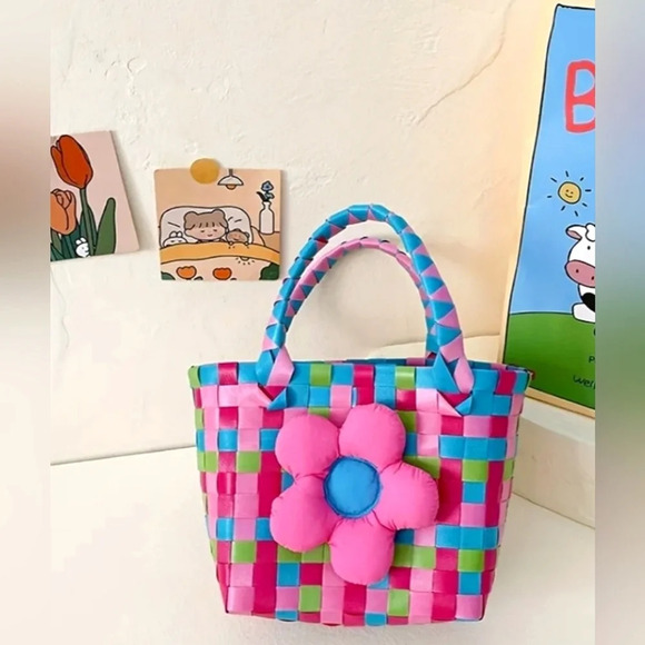 NEW, Summer Rainbow-colored Woven Basket Bag, Cute Hand-held Mini Bag - Picture 1 of 12